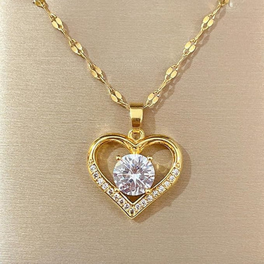 Collar Corazón con Diamante