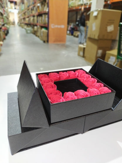 Caja de regalo con 16 rosas artificiales - additional image 13
